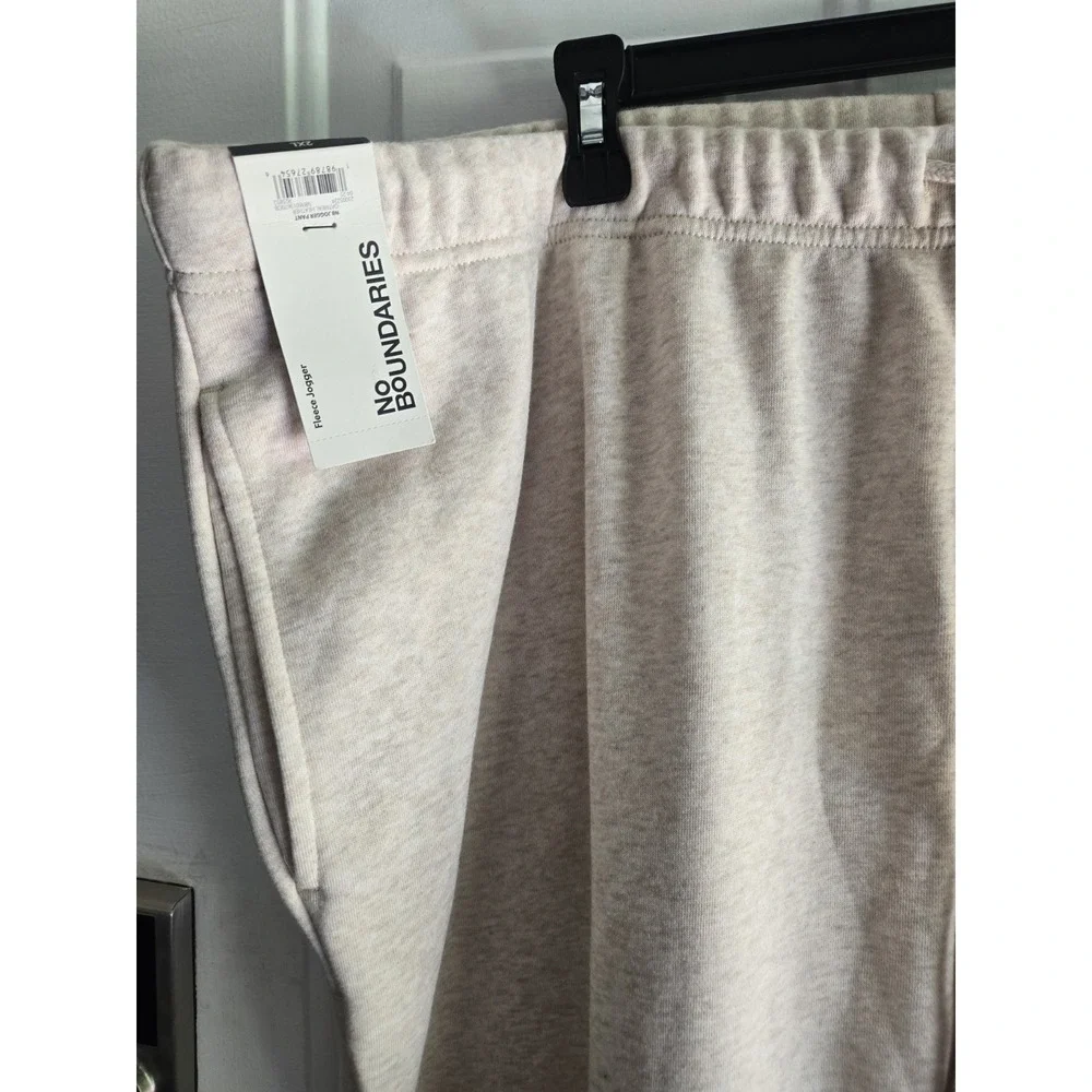New No Boundaries Soft Fleece Joggers  Mens Size 2XL Pockets Beige New With Tags